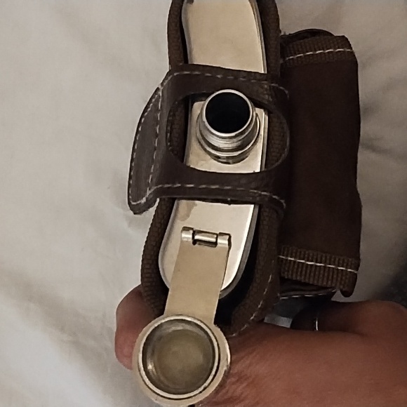 NWT Picnic at Ascot flask with playing cards - Picture 4 of 6